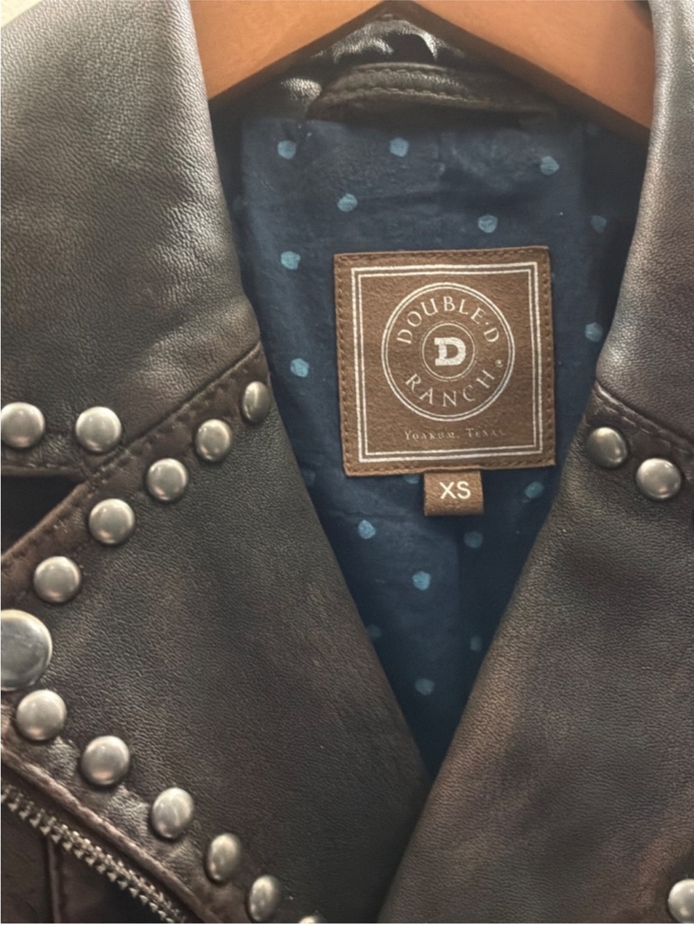 Double D Ranch Open Range Studded Leather Jacket with Conchos RTL $1295 XS NWT - Picture 5 of 16